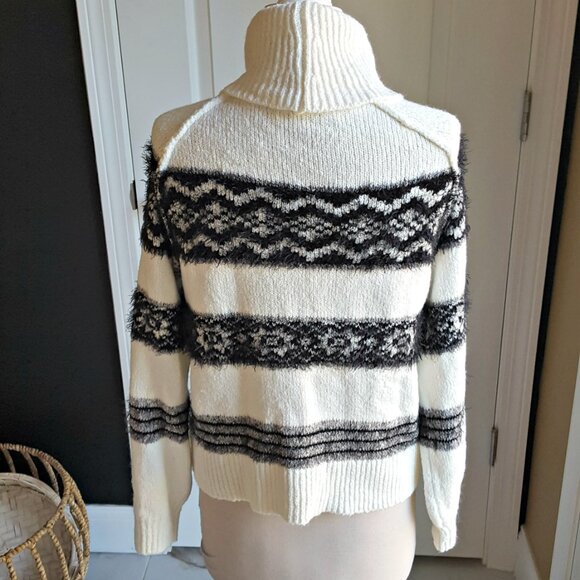 NEW! COZY COMFY SWEATER By A.N.A SZ M - Picture 3 of 6